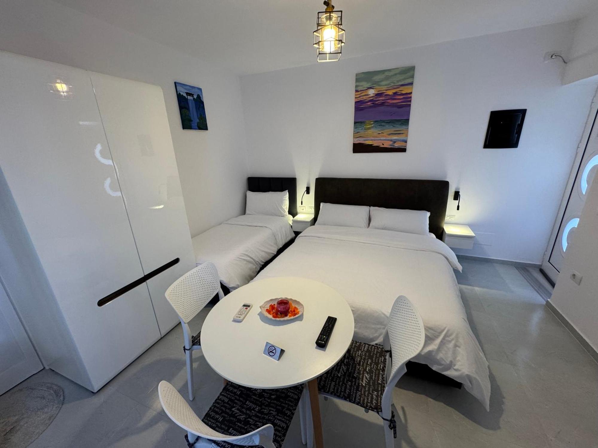 Private Villa Aras 2 - Luxury & Elegance Apartments Vlora Kültér fotó